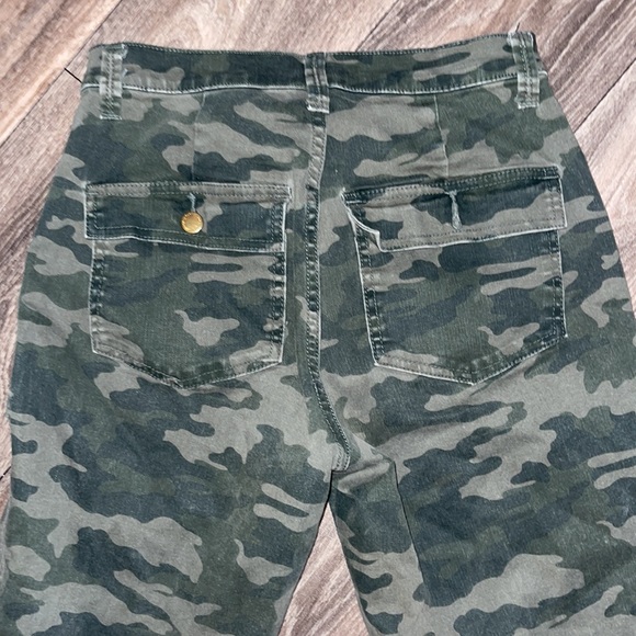 Camo Jogger Pants - Picture 5 of 5